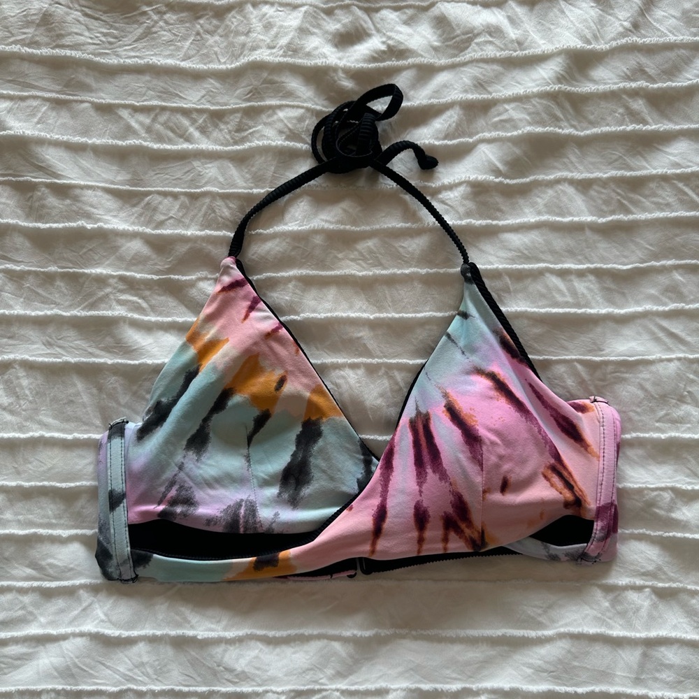Reversible Cross-Over Bikini Top.